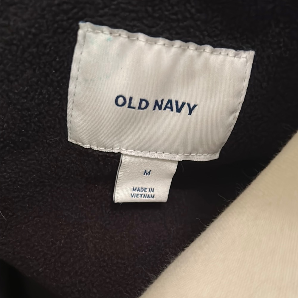 Women's old navy size medium Black Puffer Vest - Picture 2 of 5